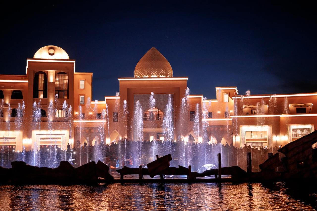 Karavansaray Turkistan Harbour Hotel -Flying Theatre Access Ngoại thất bức ảnh The fountains at the Emirates Palace